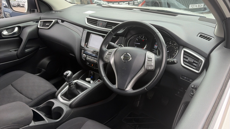 Nissan Qashqai 1.2 DiG-T N-Tec 5dr Petrol Hatchback